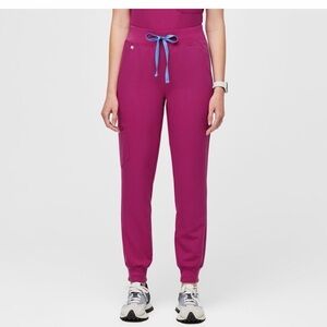 FIGS Zamora Jogger scrub pants raspberry sorbet XXSP petite women